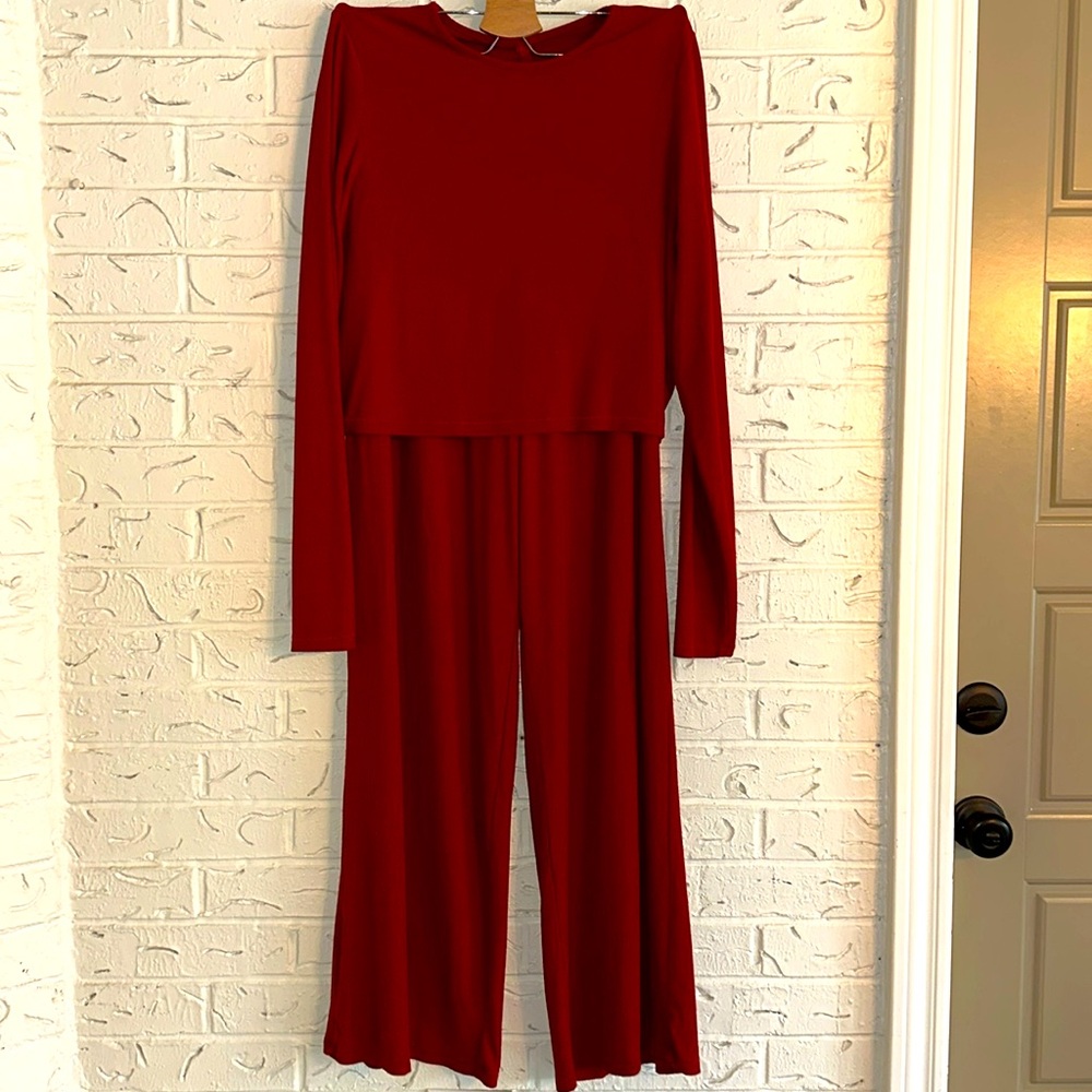 SKIMS 2 Piece Set - Red - Great Condition! Perfect for Valentine’s or Anytime!